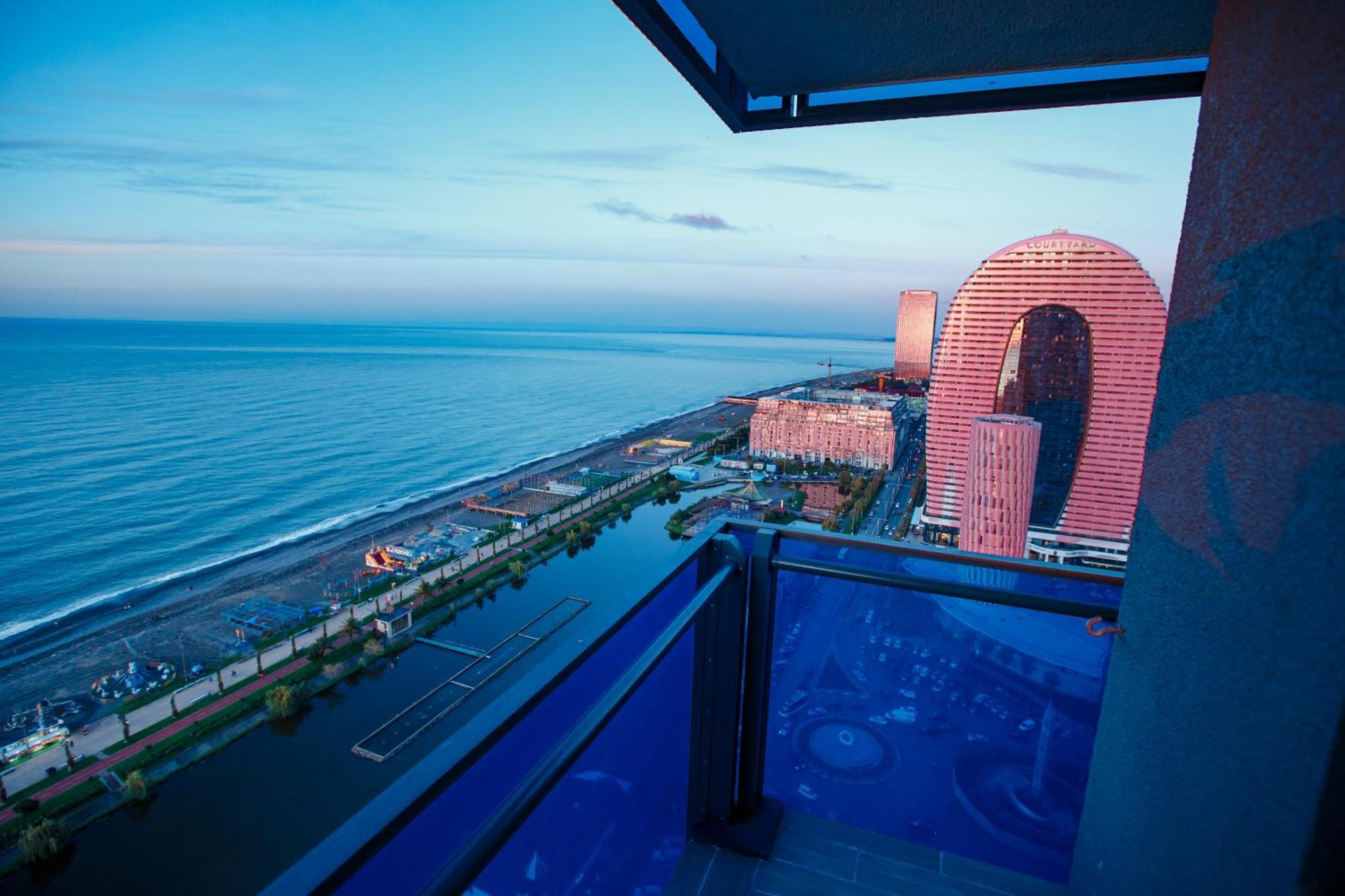 Panorama Orbi Beach Resort Center Suite Batumi Exterior foto