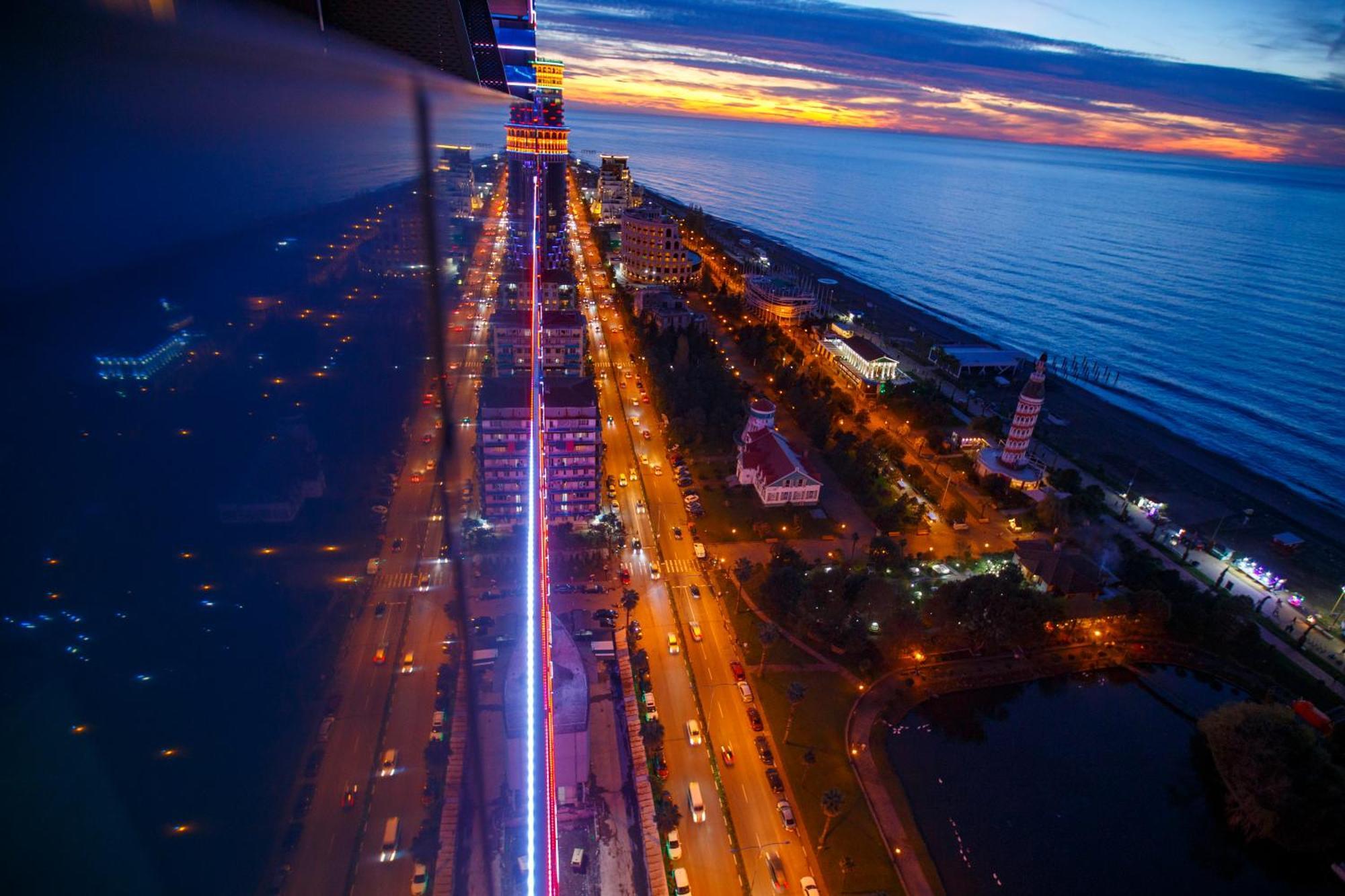 Panorama Orbi Beach Resort Center Suite Batumi Exterior foto