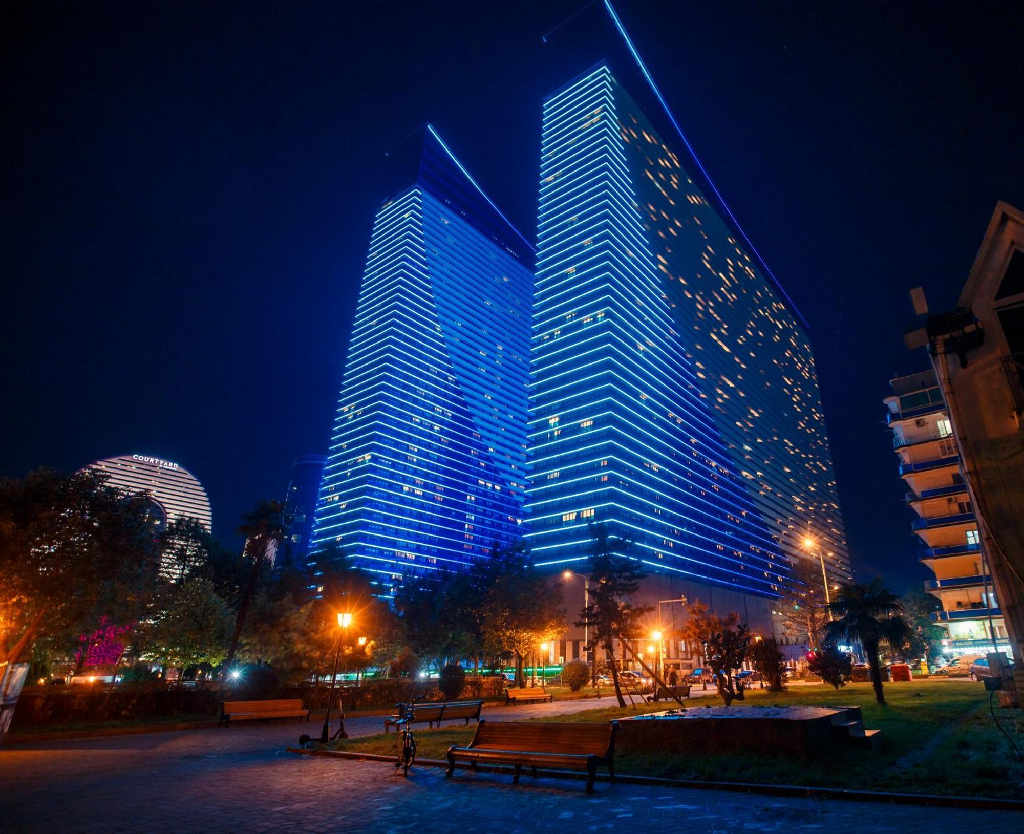 Panorama Orbi Beach Resort Center Suite Batumi Exterior foto