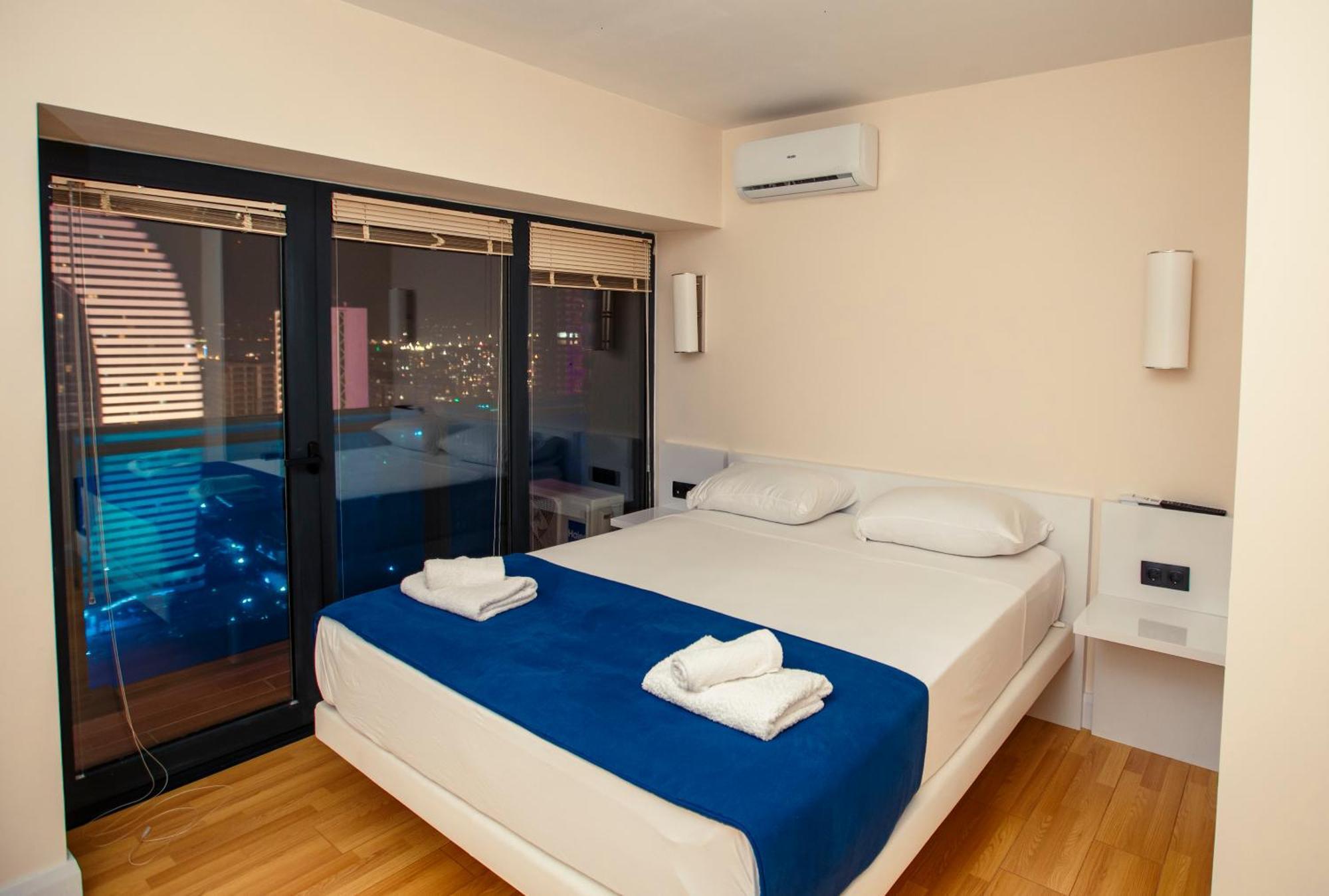 Panorama Orbi Beach Resort Center Suite Batumi Exterior foto